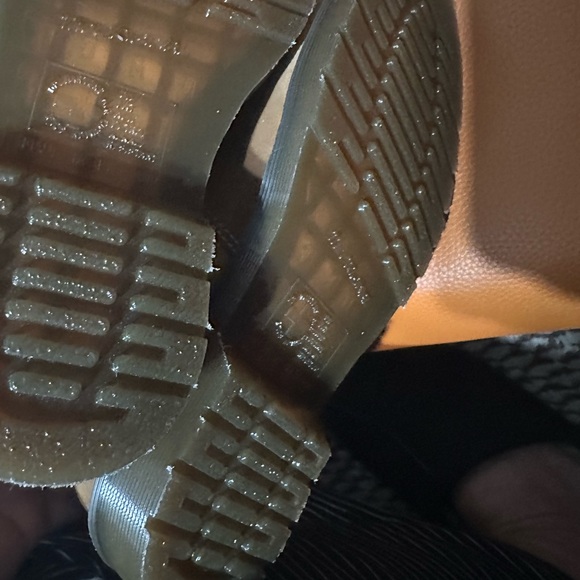 BRAND NEW Dr..Martens airwai - Picture 11 of 16